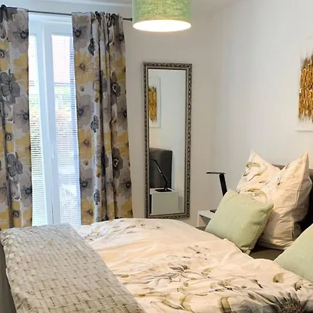 H N H Apartment *